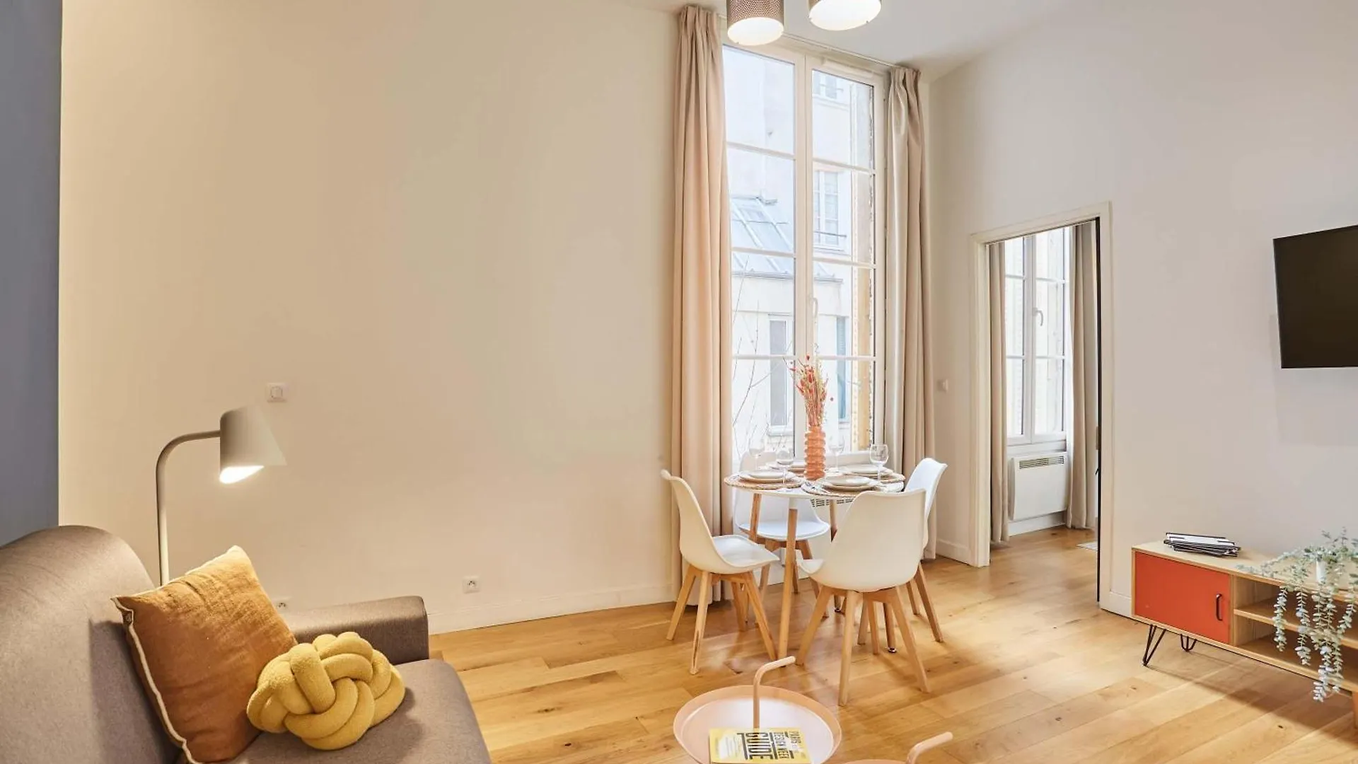 Superb Apartement Center Of Paris Le Marais 0*,
